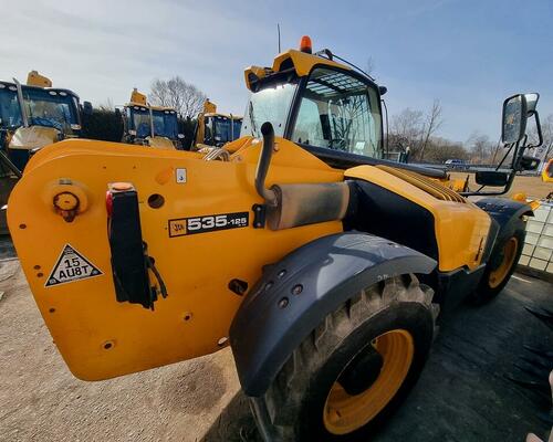 Manipulátor JCB 535-125 a 540-140, SWAY, klimatizace 