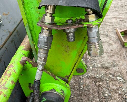 Merlo MERLO P 35.12K + LŽÍCE A VIDLE 