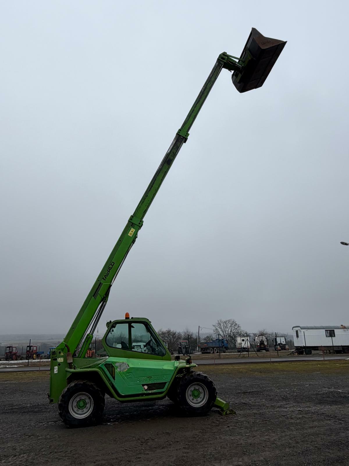 Merlo MERLO P 35.12K + LŽÍCE A VIDLE 