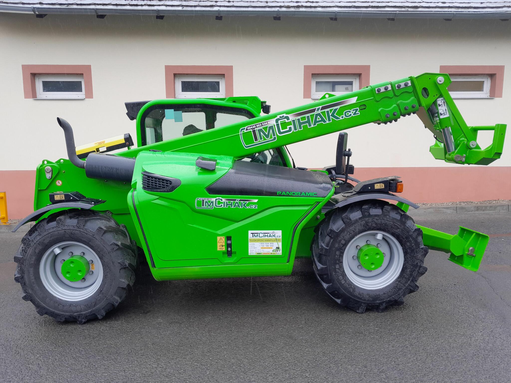 MERLO P30.10ST  univerzální kompakt = 10m!