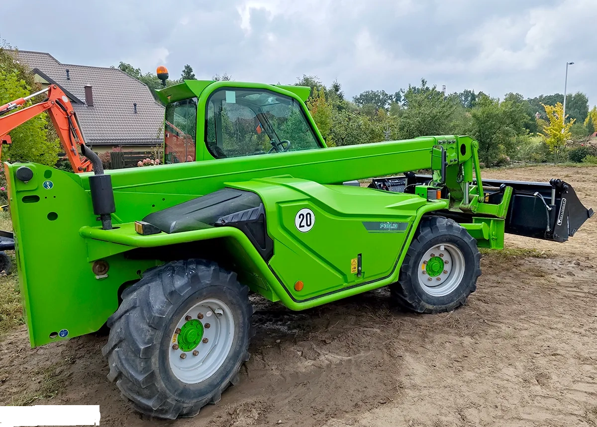 Merlo PANORAMIC P38.13