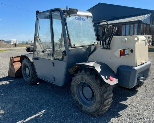 TEREXLIFT TELELIFT 2306 4X4-IDEÁLNÍ DO MENŠÍCH PROSTORŮ