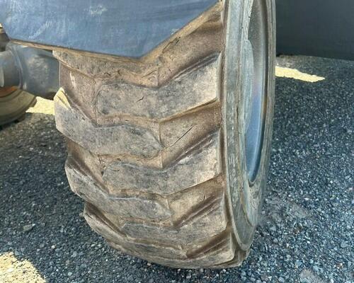 TEREXLIFT TELELIFT 2306 4X4-IDEÁLNÍ DO MENŠÍCH PROSTORŮ