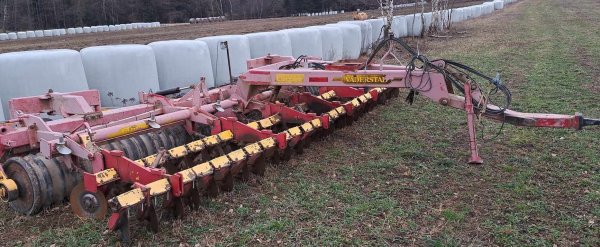 _JINÉ (SE) Vaderstad - Carrier 650