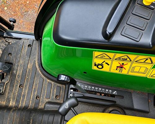 John Deere 3036E (Možnost leasingu)