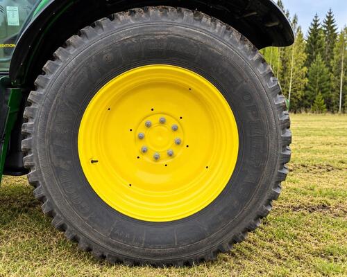 John Deere 6130R (možnost leasingu)