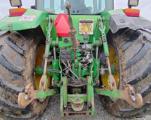 JOHN DEERE 8300