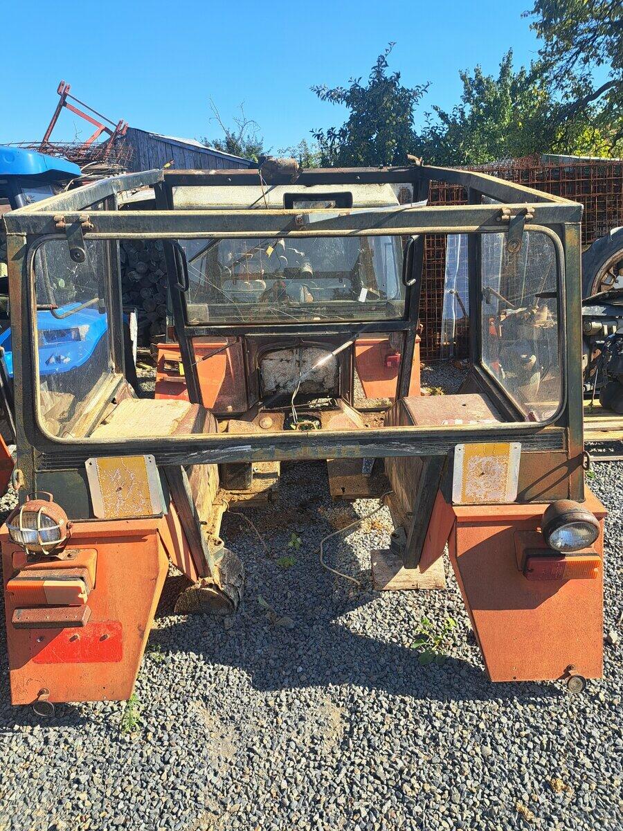 Kabina zetor uřI