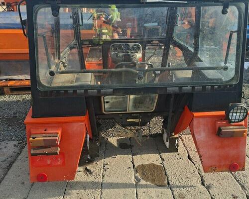 Kabina zetor uřI trojková kabina