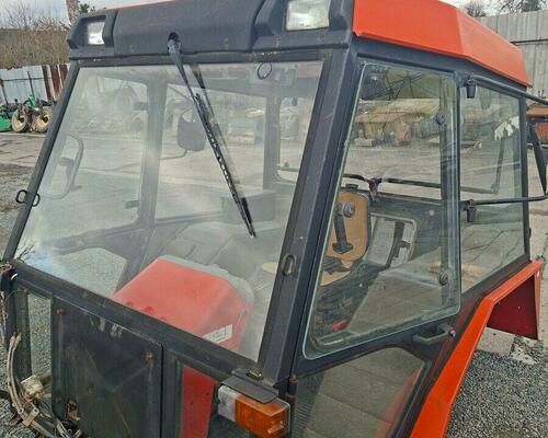 Kabina zetor uřI trojková kabina