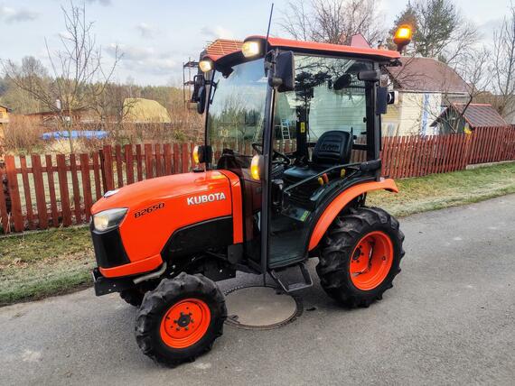 Malotraktor KUBOTA B2650 s kabinou, klima - B2261 Malotraktor KUBOTA B2650 s kabinou, klima - B2261