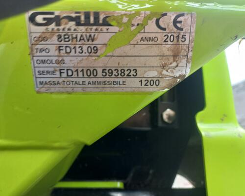 Prodám komunální sekací traktor Grillo FD13.09 