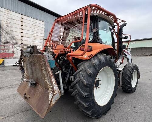 Steyr 4110 Profi s lesní nástavbou Forst