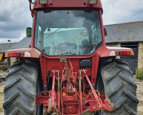  Traktor Case IH CXS10 + příslušenství