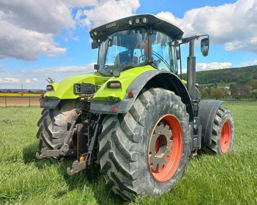 Traktor Claas Axion 930 C-Matic