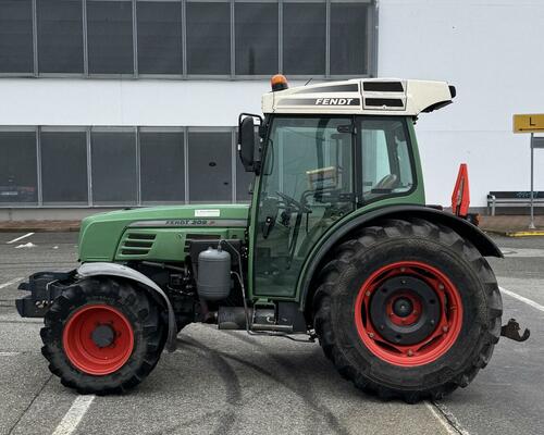 Traktor Fendt 209 P 222 70kW 