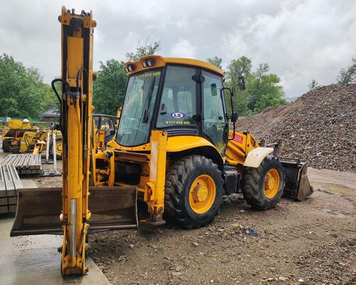 Traktorbagr JCB 3CX