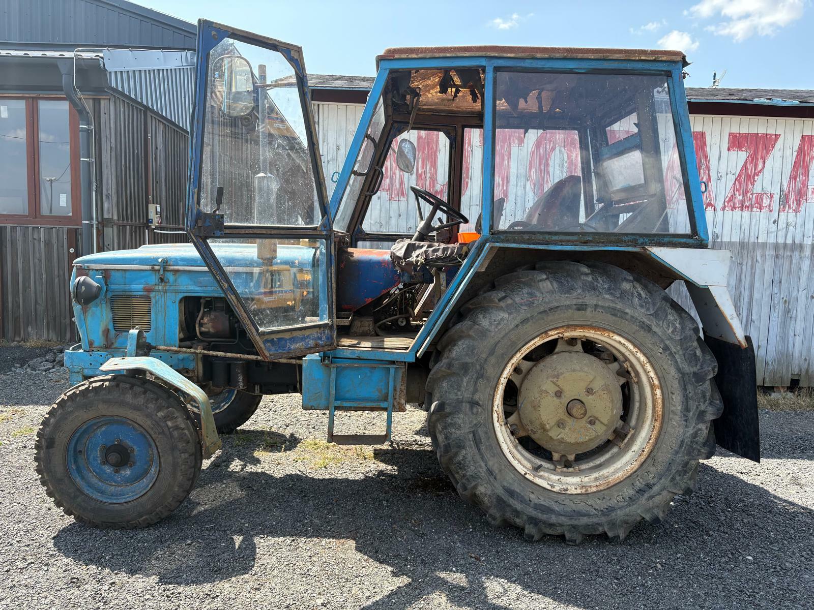 Zetor 6911