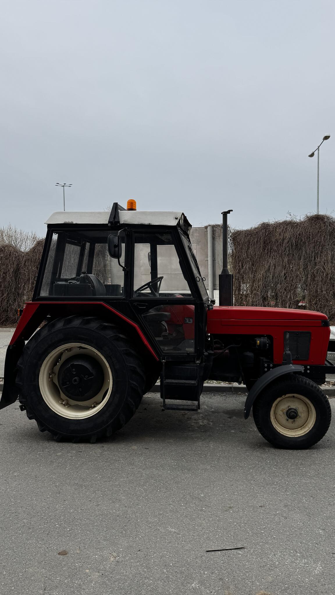 Zetor 7011