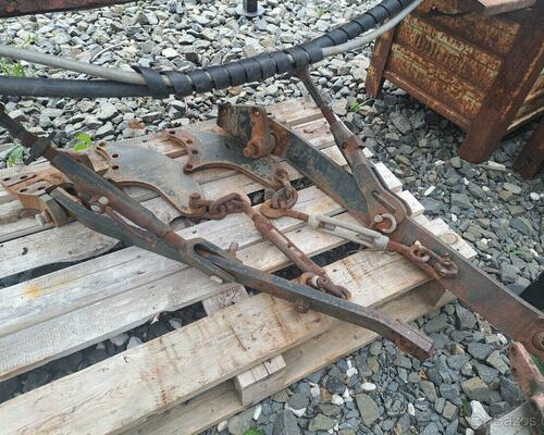 Zetor uřI motor 7201. 