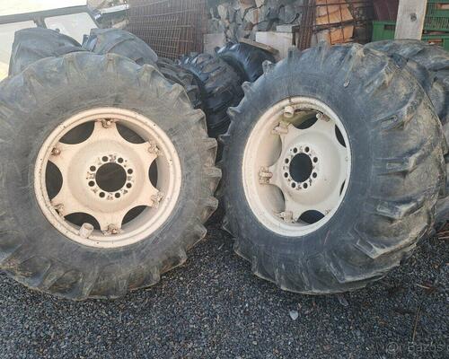 Zetor uřI motor 7201. 