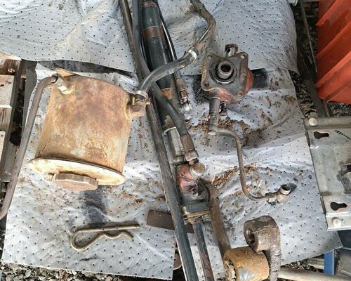 Zetor uřI motor 7201. 