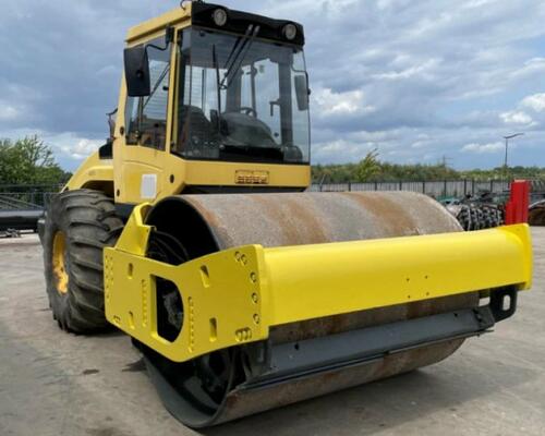 Bomag BW 213 DH-4