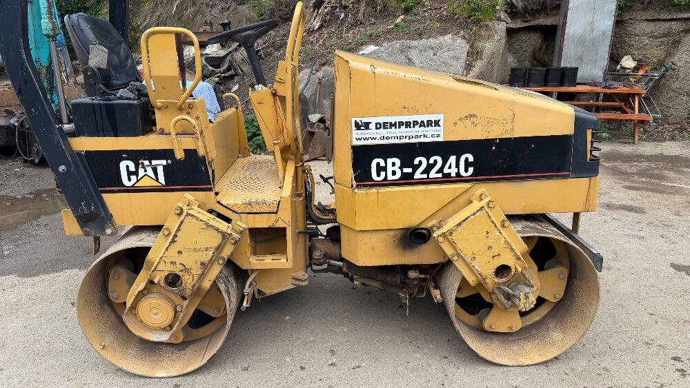 CAT CB-224C