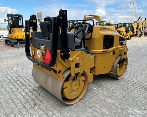Caterpillar CB34B