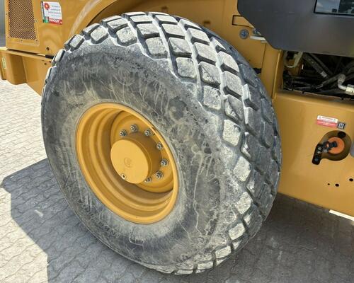 Caterpillar CS64B