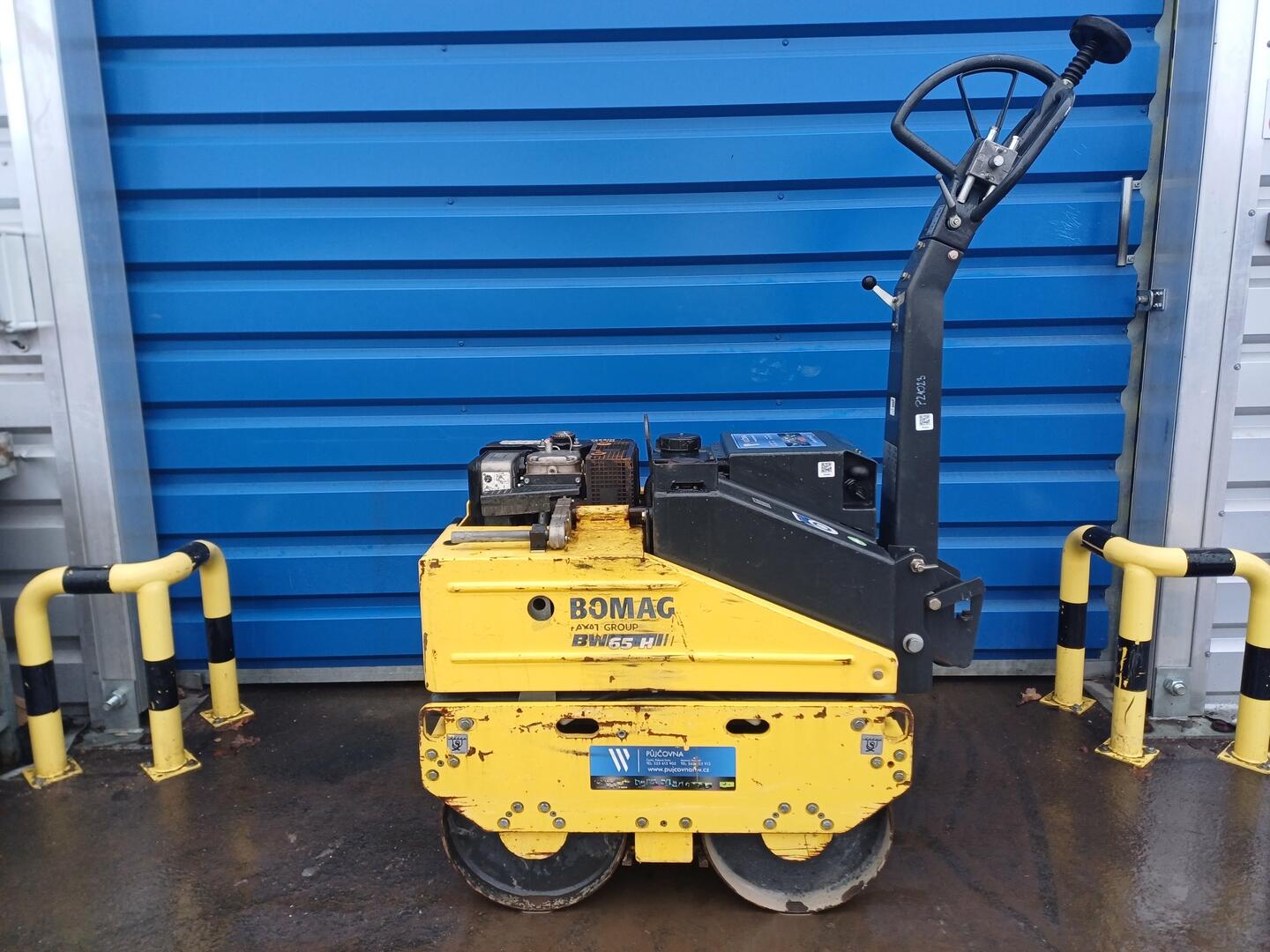 Ručně vedený válec Bomag BW 65 H