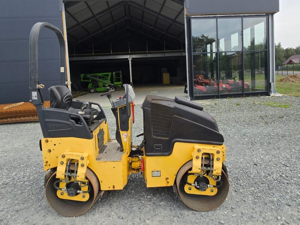 Válec Bomag BW 100 ADM-5 2015, 1 650 kg, diesel
