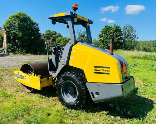 Vibrační válec Atlas Copco Dynapac CA1300 (Možnost leasingu)