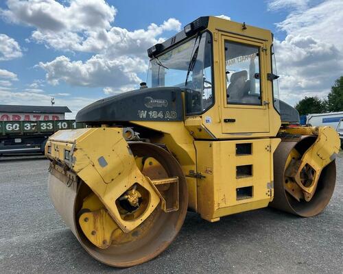 VIBRAČNÍ VÁLEC BOMAG  BW 184