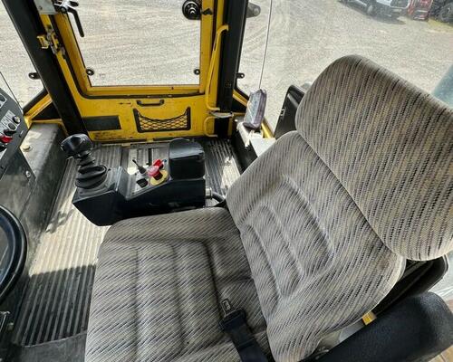 VIBRAČNÍ VÁLEC BOMAG  BW 184