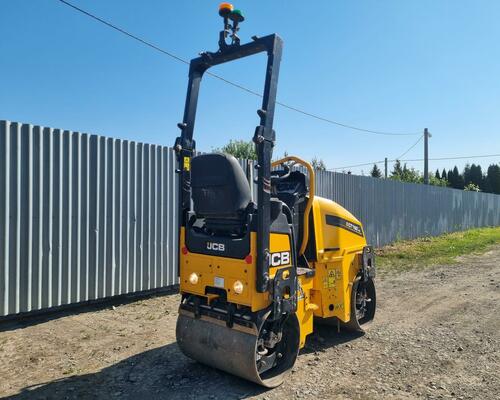 VIBRAČNÍ VÁLEC VMT160-80 JCB-Vibromax