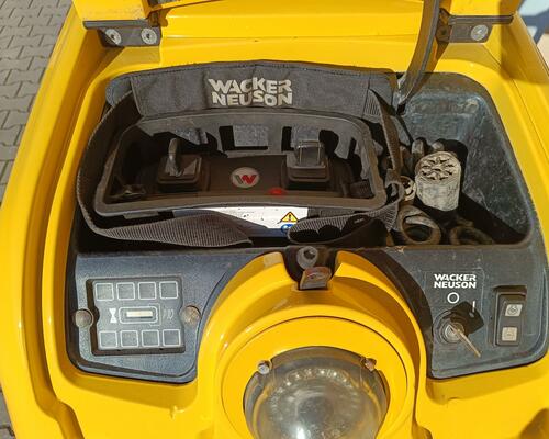 Vibrační válec Wacker Neuson RTKx-SC 3 - motor KUBOTA