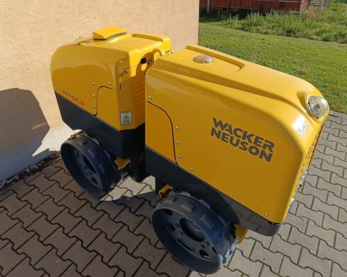 Vibrační válec Wacker Neuson RTKx-SC 3 - motor KUBOTA