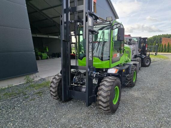 TERÉNNÍ VZV JQ POWER CPC 35, 4x4, 3,5 t, TRIPLEX, 4,5 m