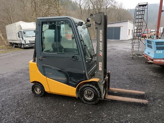 VZV Jungheinrich DFG 320 diesel 450cm zdvih