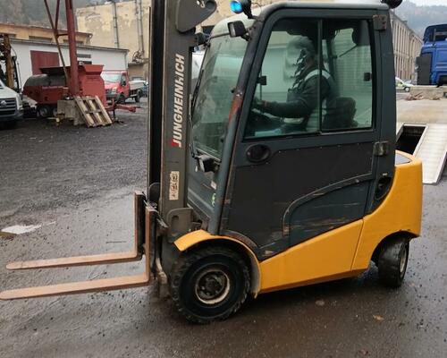 VZV Jungheinrich DFG 320 diesel 450cm zdvih