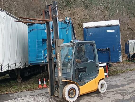 VZV Jungheinrich DFG 425 nosnost 2.5 T zdvih 6m 