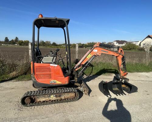 Yanmar vio 17