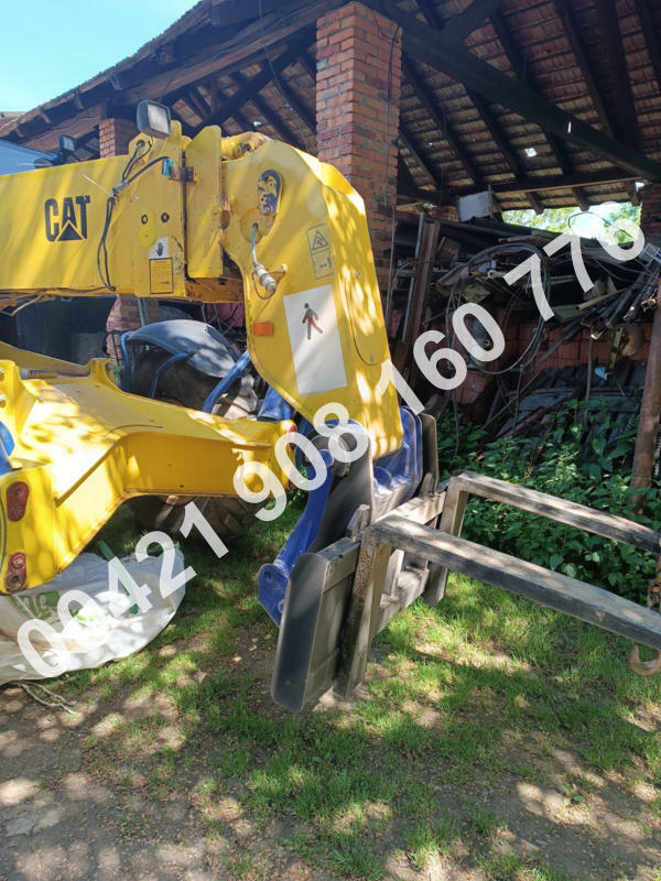 Paletizačné vidly teleskop CAT TH, vidle paletovací manipulátor Caterpillar