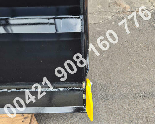 Základní lžice pro smykáč, hladká lopata pre šmykom riadené nakladače UNC, JCB, locust, bobcat, komatsu, CAT, gehl...