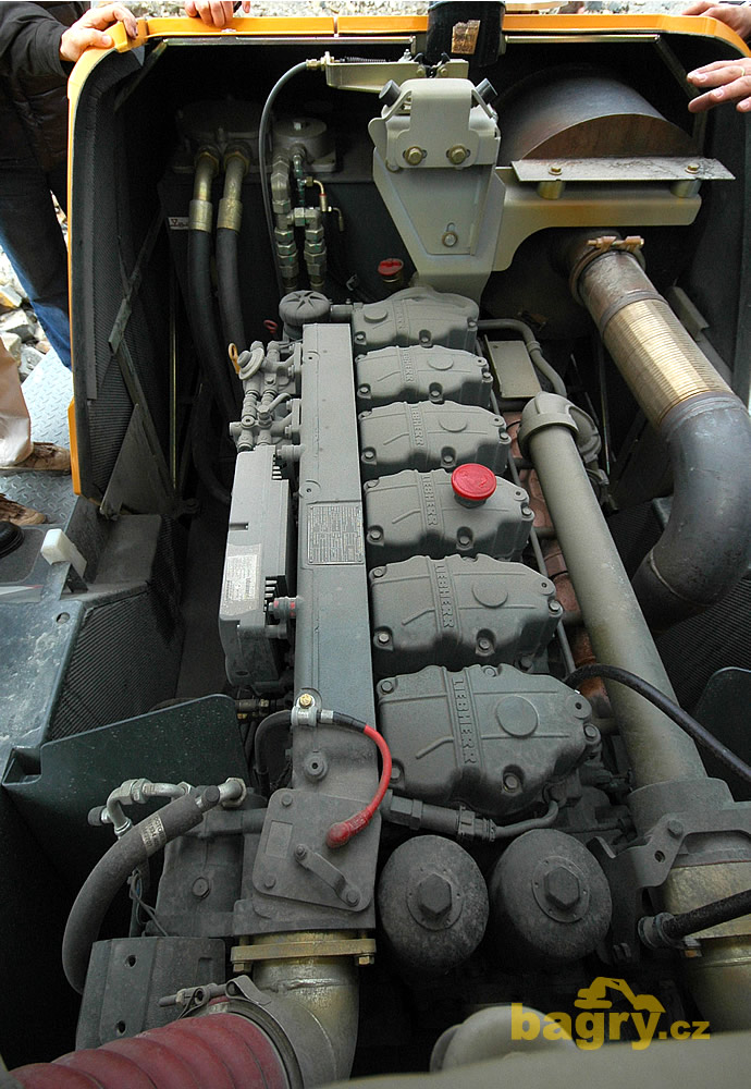 Šestiválcový motor Liebherr D936L A6