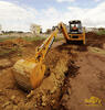 Case 695ST