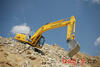 New Holland Kobelco E215