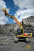 Pásové rypadlo Komatsu PC290LC-8 firmy Stapo Morava se sortýrovacím drapákem Atlas Copco