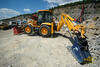 Rypadlonakladač JCB 4CX Sitemaster se lžící Picbucket s úderným rozrušováním